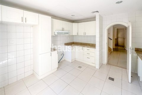 Shtëpi në qytet në The Springs, Dubai, Emiratet e Bashkuara Arabe 3 dhoma gjumi, 340 m2. № 626662 - Foto 4