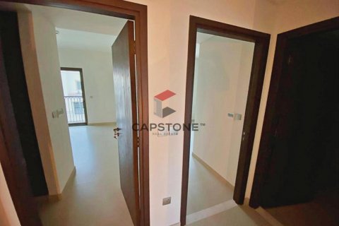 Townhouse in Khalifa City, Abu Dhabi, UAE 3 bedrooms, 150 sq.m. № 604574 - photo 12