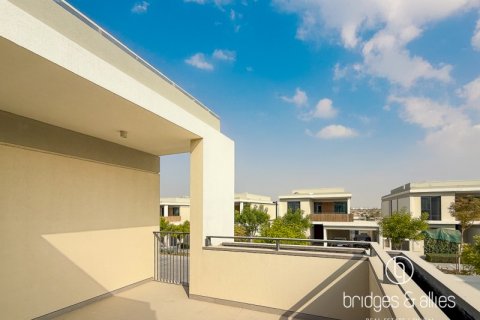 Villa in Dubai, UAE 4 bedrooms, 378.3 sq.m. № 628913 - photo 15