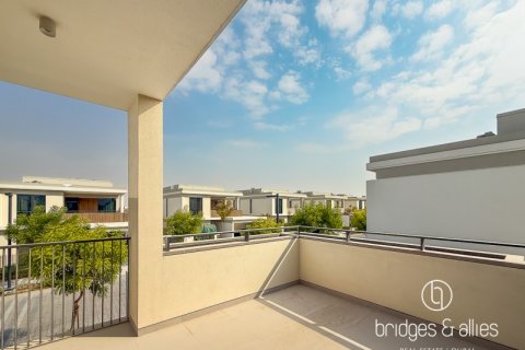 Villa in Dubai, UAE 4 bedrooms, 378.3 sq.m. № 628913 - photo 9