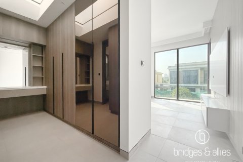 Villa in Dubai, UAE 4 bedrooms, 378.3 sq.m. № 628913 - photo 14