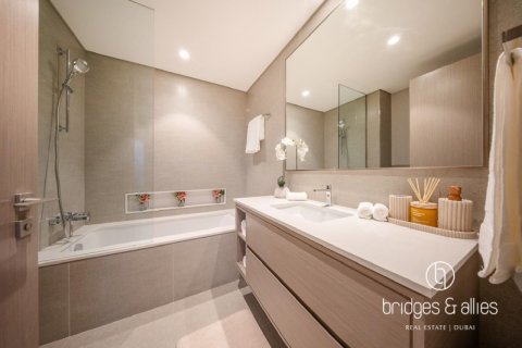 Apartment til leje i Downtown Dubai (Downtown Burj Dubai), Dubai, UAE 2 soveværelser, 118.1 kvm № 628912 - foto 10