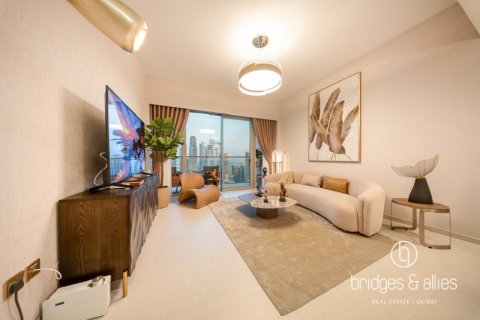 Apartment til leje i Downtown Dubai (Downtown Burj Dubai), Dubai, UAE 2 soveværelser, 118.1 kvm № 628912 - foto 2