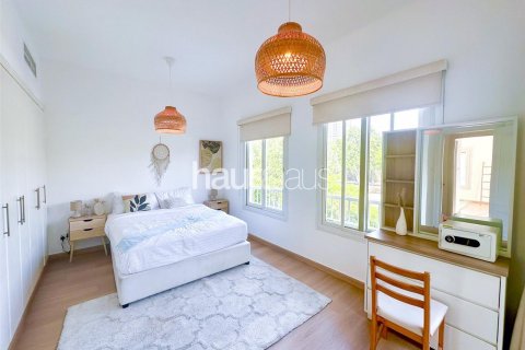 Vilë në The Springs, Dubai, Emiratet e Bashkuara Arabe 2 dhoma gjumi, 152 m2. № 626092 - Foto 9