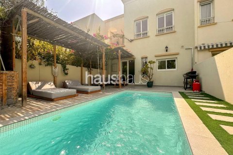 Vilë në The Springs, Dubai, Emiratet e Bashkuara Arabe 2 dhoma gjumi, 152 m2. № 626092 - Foto 14