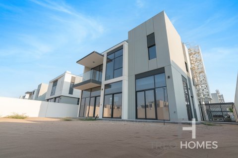 Vilë në Al Furjan, Dubai, Emiratet e Bashkuara Arabe 4 dhoma gjumi, 519 m2. № 586578 - Foto 3