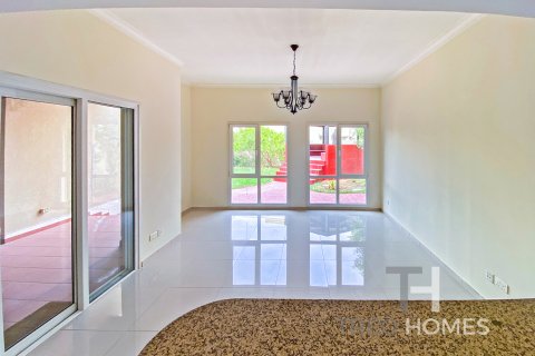 Vilë në Meadows, Dubai, Emiratet e Bashkuara Arabe 4 dhoma gjumi, 381 m2. № 586577 - Foto 6