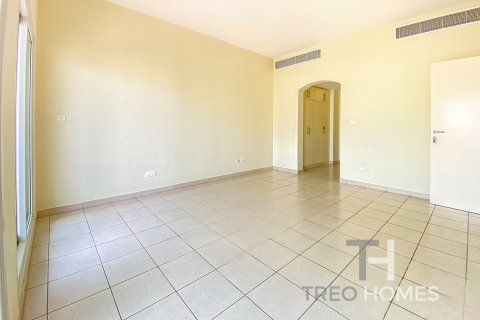 Vilë në Meadows, Dubai, Emiratet e Bashkuara Arabe 4 dhoma gjumi, 381 m2. № 586577 - Foto 18