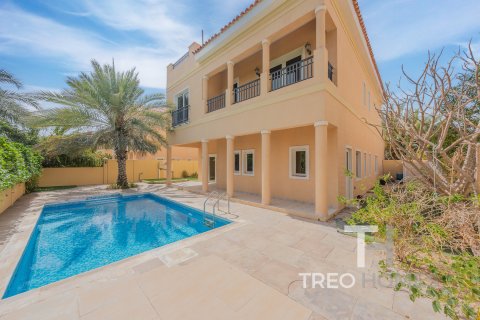 Villa in The Villa, Dubai, UAE 5 bedrooms, 557 sq.m. № 586617 - photo 17