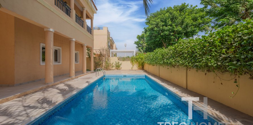 Villa in The Villa, Dubai, UAE 5 bedrooms, 557 sq.m. № 586617