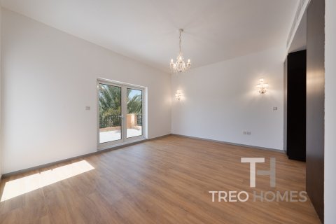 Villa in The Villa, Dubai, UAE 5 bedrooms, 557 sq.m. № 586617 - photo 6