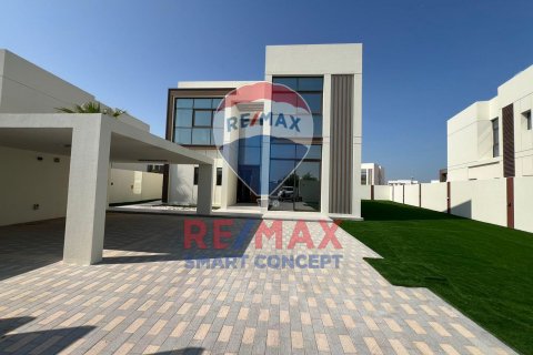 Vilë në Abu Dhabi, Emiratet e Bashkuara Arabe 4 dhoma gjumi, 876.1 m2. № 580488 - Foto 2