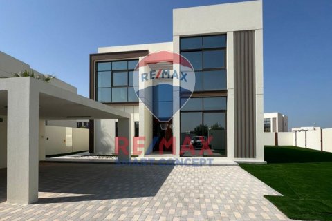 Vilë në Abu Dhabi, Emiratet e Bashkuara Arabe 4 dhoma gjumi, 876.1 m2. № 580488 - Foto 3