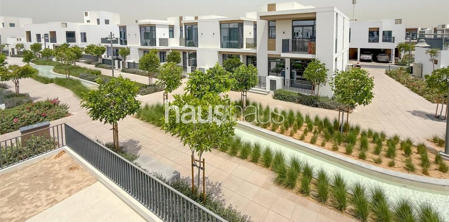 Villa a Arabian Ranches 3, Dubai, EAU 4 camere da letto, 301 mq. № 626725