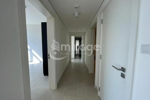 Apartment in Al Reem Island, Abu Dhabi, UAE 3 bedrooms, 126 sq.m. № 574149 - photo 4