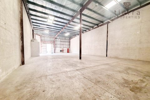 Bodega sa Dubai, UAE 436.6 sq.m. № 569357 - larawan 1