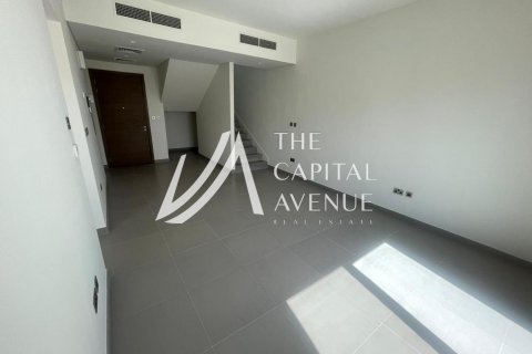 Townhouse on the Yas Island, Abu Dhabi, UAE 2 bedrooms, 124 sq.m. № 604694 - photo 4