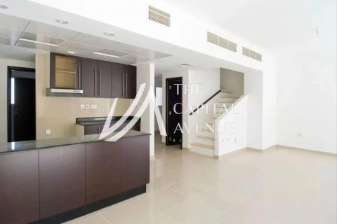 Rijtjeshuis te huur in Al Reef, Abu Dhabi, VAE 2 slaapkamers, 170 vr.m., nr 604692 - foto 4