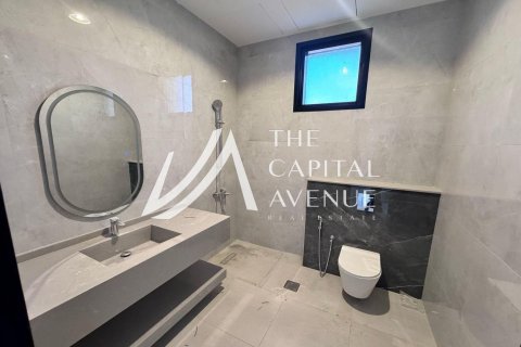 Villa in Khalifa City, Abu Dhabi, UAE 5 bedrooms, 968 sq.m. № 604695 - photo 22