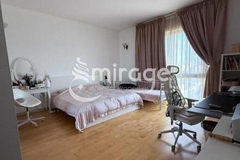 Villetta a schiera in vendita a Al Raha Gardens, Abu Dhabi, EAU 4 camere da letto, 239.4 mq. № 597325 - foto 4