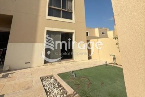 Villetta a schiera in vendita a Al Raha Gardens, Abu Dhabi, EAU 4 camere da letto, 239.4 mq. № 597325 - foto 1