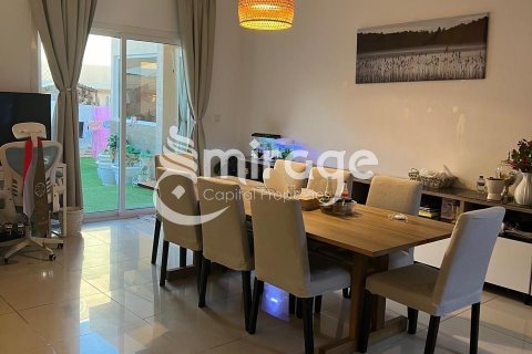 Shtëpi në qytet në Al Reef, Abu Dhabi, Emiratet e Bashkuara Arabe 5 dhoma gjumi, 273.4 m2. № 596949 - Foto 11