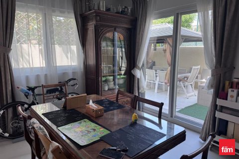 Shtëpi në qytet në Dubai, Emiratet e Bashkuara Arabe 4 dhoma gjumi, 230.4 m2. № 621710 - Foto 4