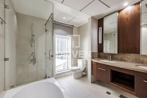 Apartment in Downtown Dubai (Downtown Burj Dubai), Dubai, UAE 2 bedrooms, 122 sq.m. № 603014 - photo 14