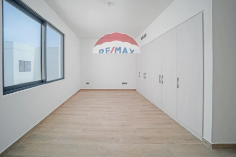Vila na Yas Island, Abu Dhabi, SAE 4 ložnice, 315 m² Č.: 580230 - fotografie 12