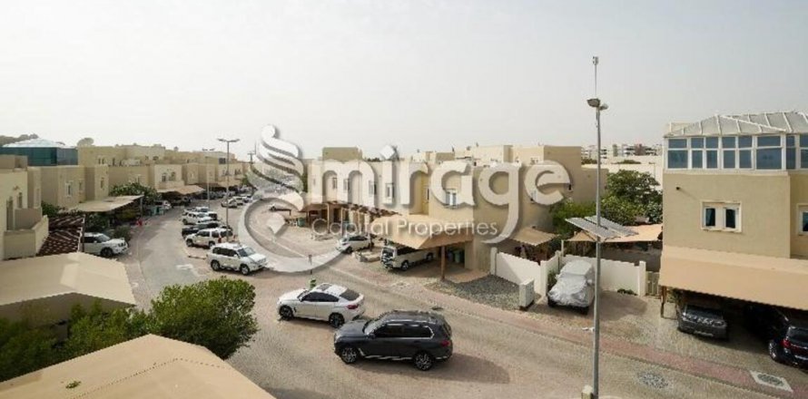 Vila v Al Reef, Abu Dhabi, SAE 3 ložnice, 174 m² Č.: 550698