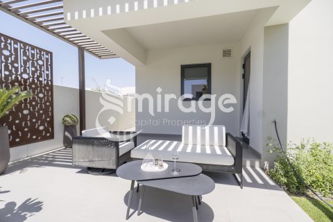 Řadový dům na Yas Island, Abu Dhabi, SAE 3 ložnice, 166.5 m² Č.: 550618 - fotografie 2