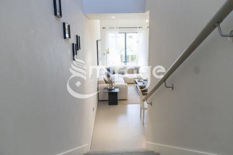 Řadový dům na Yas Island, Abu Dhabi, SAE 3 ložnice, 166.5 m² Č.: 550618 - fotografie 7