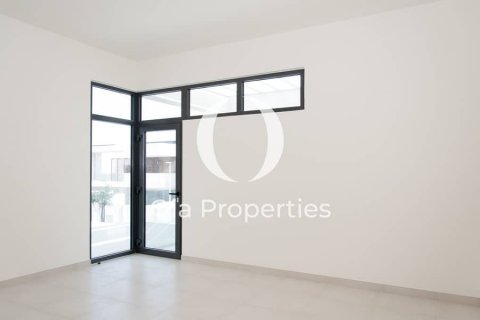 Villa on the Yas Island, Abu Dhabi, UAE 5 bedrooms, 644 sq.m. № 405330 - photo 12
