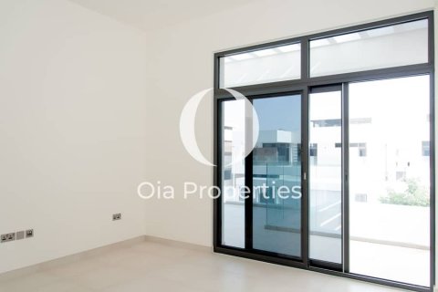 Villa on the Yas Island, Abu Dhabi, UAE 5 bedrooms, 644 sq.m. № 405330 - photo 6