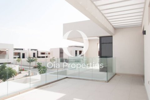 Villa on the Yas Island, Abu Dhabi, UAE 5 bedrooms, 644 sq.m. № 405330 - photo 3