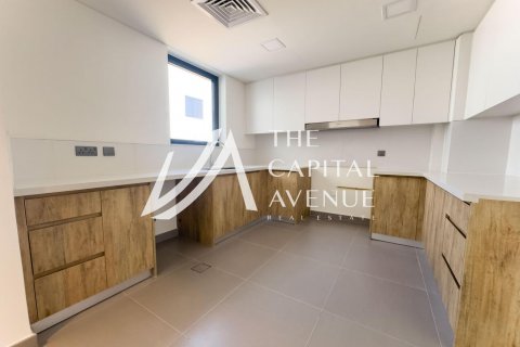 Villa on the Yas Island, Abu Dhabi, UAE 4 bedrooms, 209 sq.m. № 605043 - photo 17