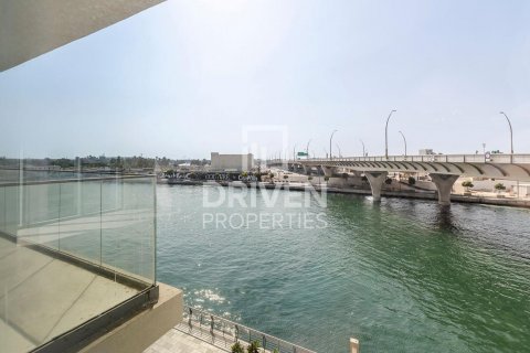Apartment in Al Wasl, Dubai, UAE 2 bedrooms, 150 sq.m. № 601701 - photo 18