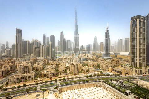 Apartment in Downtown Dubai (Downtown Burj Dubai), Dubai, UAE 2 bedrooms, 115 sq.m. № 601821 - photo 9