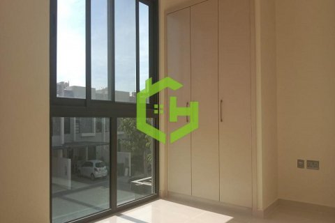 Řadový dům v Dubai, SAE 3 ložnice, 174.8 m² Č.: 616632 - fotografie 2