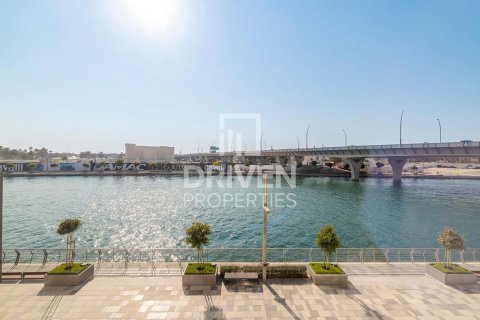 Apartment in Al Wasl, Dubai, UAE 2 bedrooms, 130 sq.m. № 602088 - photo 7
