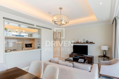 דירה למכירה ב Downtown Dubai (Downtown Burj Dubai), Dubai, איחוד האמירויות  2 חדרי שינה, 135 מ"ר, מספר 602208 - תמונה 5