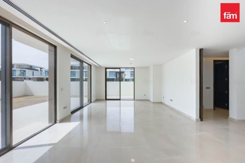 Villa in Dubai Hills Estate, UAE 5 bedrooms, 660 sq.m. № 577961 - photo 2