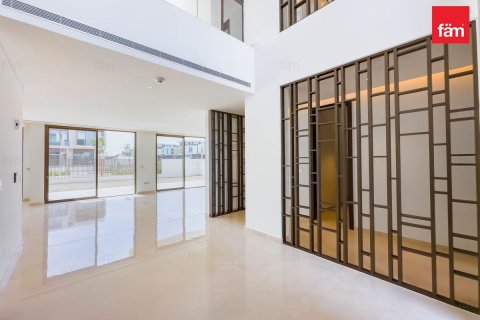Villa in Dubai Hills Estate, UAE 5 bedrooms, 660 sq.m. № 577961 - photo 1