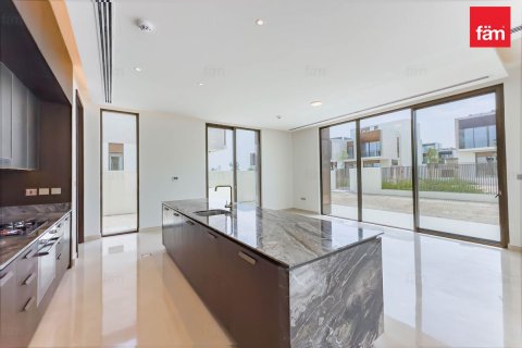 Villa in Dubai Hills Estate, UAE 5 bedrooms, 660 sq.m. № 577961 - photo 5