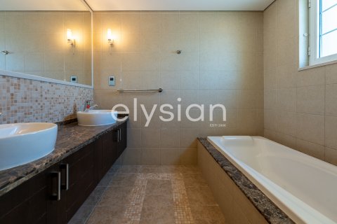 Villa in Jumeirah Park, Dubai, UAE 3 bedrooms, 510 sq.m. № 586166 - photo 8