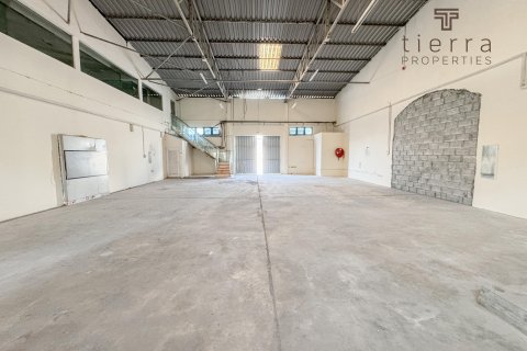 Warehouse in Al Qusais, Dubai, UAE 1393.5 sq.m. № 567174 - photo 5