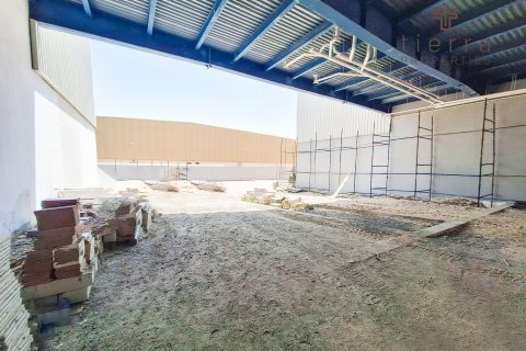 Magazinë në Al Quoz, Dubai, Emiratet e Bashkuara Arabe 3911.2 m2. № 567175 - Foto 6