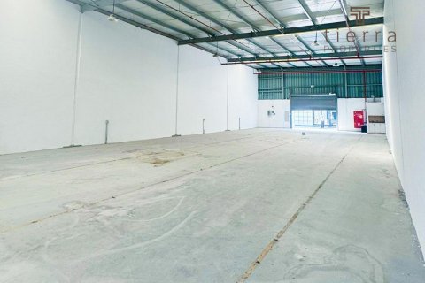 Sklad v Al Quoz, Dubai, SAE 327.2 m² Č.: 567178 - fotografie 1