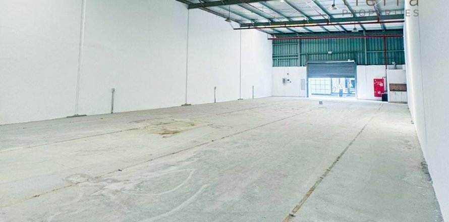 Sklad v Al Quoz, Dubai, SAE 327.2 m² Č.: 567178