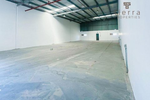 Sklad v Al Quoz, Dubai, SAE 327.2 m² Č.: 567178 - fotografie 4